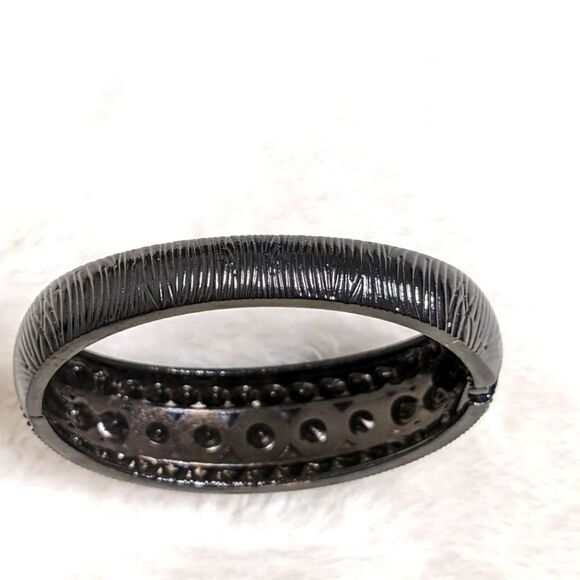Vintage Gunmetal and Clear Rhinestone Hinged Bracelet - Picture 13 of 14